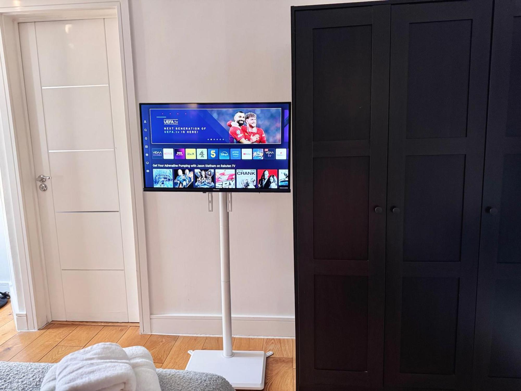 En-Suites With Free Parking 30Min To Central Лондон Екстер'єр фото