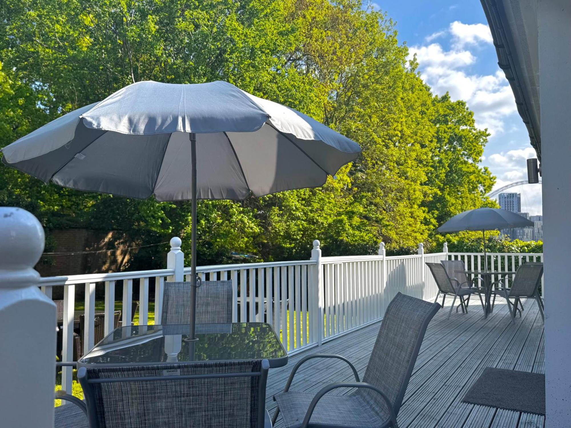 En-Suites With Free Parking 30Min To Central Лондон Екстер'єр фото